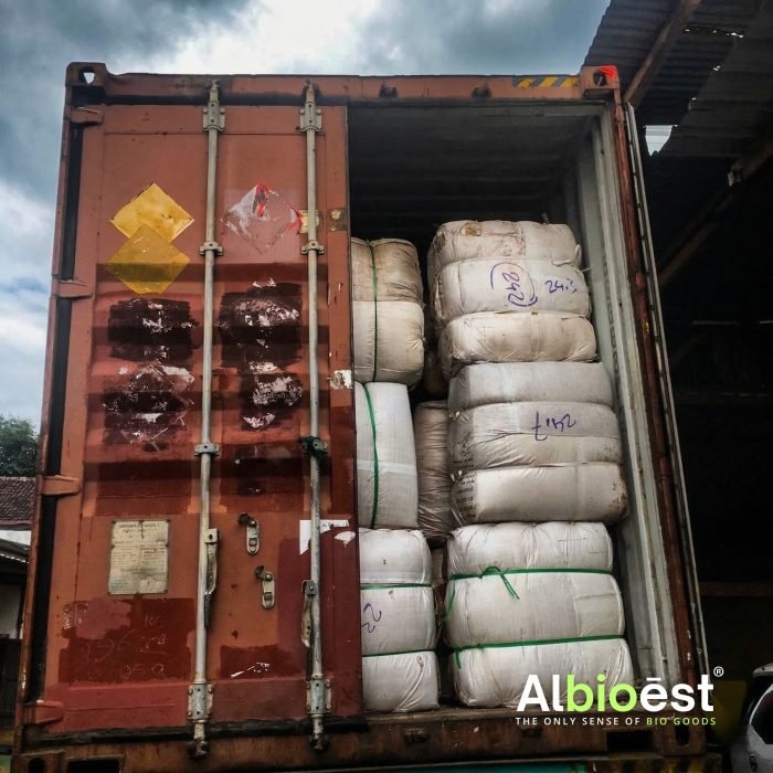 Loading Kapok Fiber